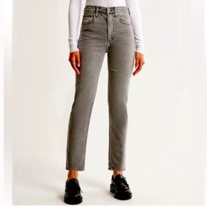 Abercrombie Ultra High Rise Ankle Straight Gray Size 28/6